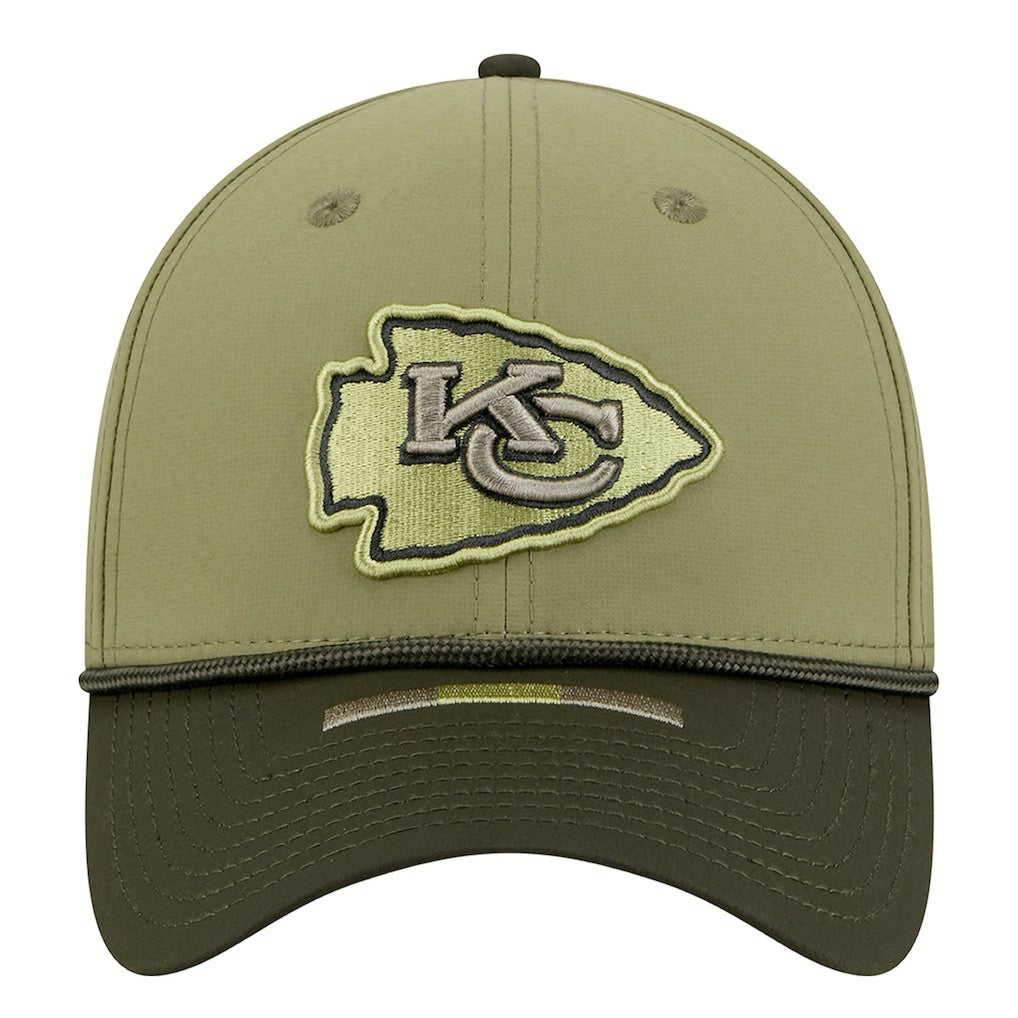 Kansas City Chiefs New Era 2025 Salute to Service 39THIRTY Flex Hat Green