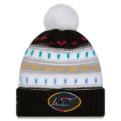 New York Jets New Era Women's 2025 NFL Crucial Catch Cuffed Knit Hat with Pom Black