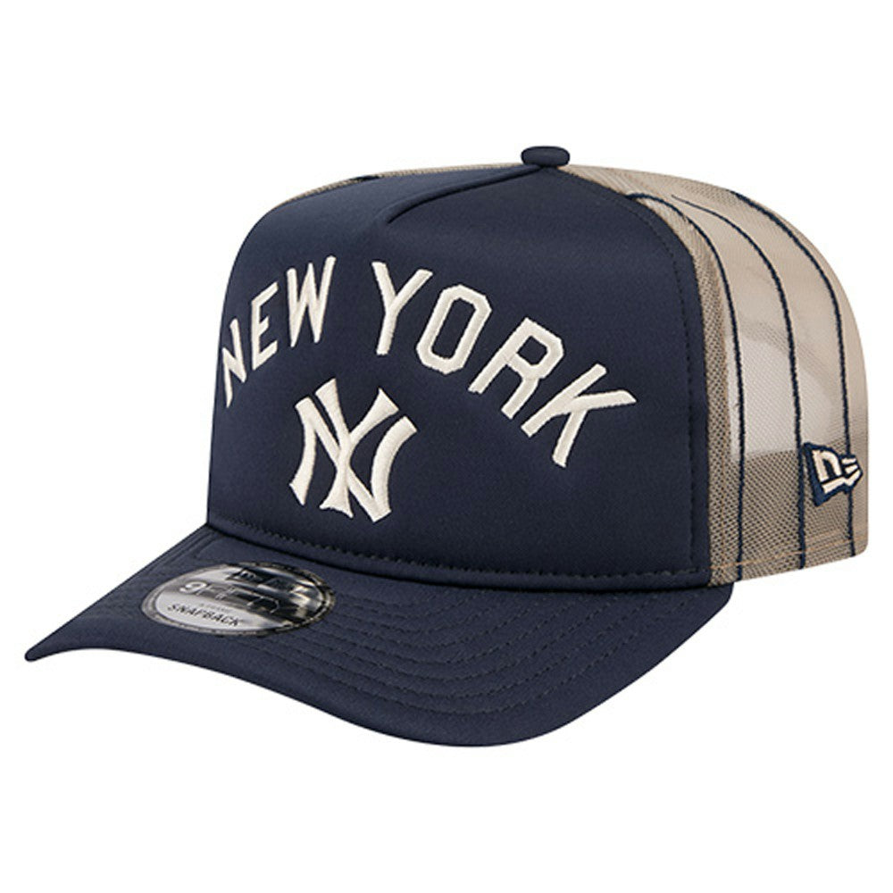 New York Yankees New Era Vintage Arched Foam Front 9FIFTY A-Frame Adjustable Trucker Hat - Navy Hats