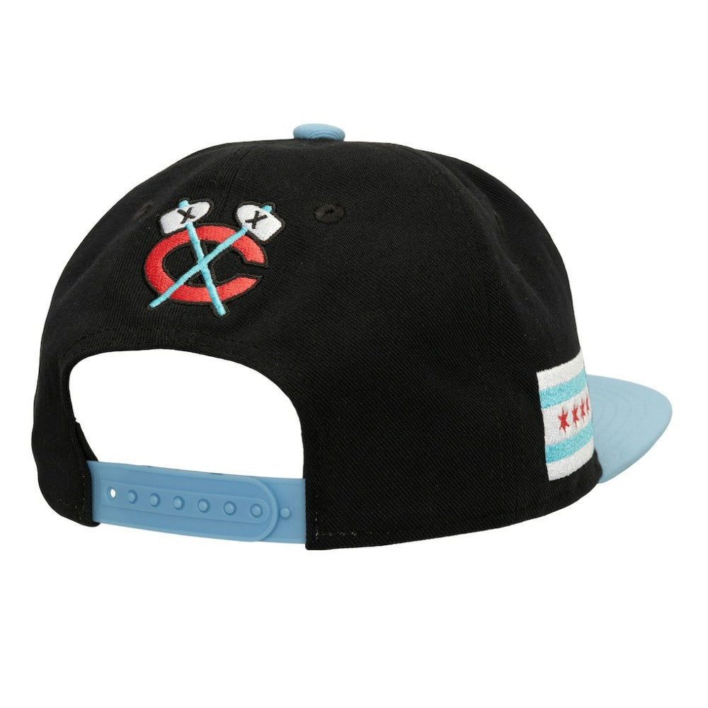 NHL Chicago Blackhawks Mitchell & Ness Core Team Special Snapback Hat - Black
