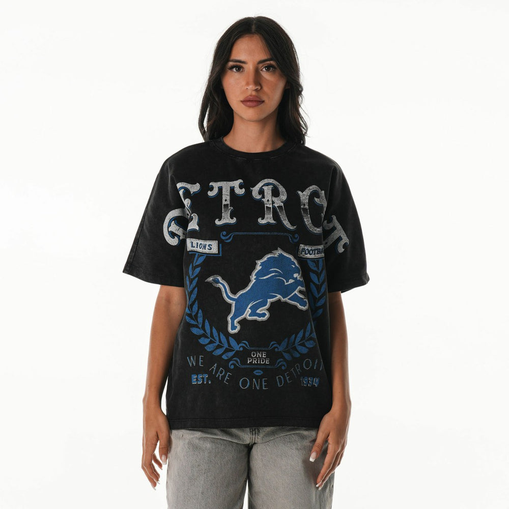 Detroit Lions The Wild Collective Women's Oversized Laurel Graphic Dolman T-Shirt Black
