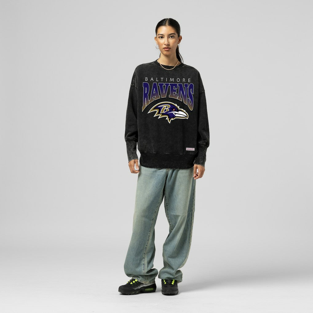 Baltimore Ravens Women's Delineate Mineral Wash Crewneck Sweatshirt Black