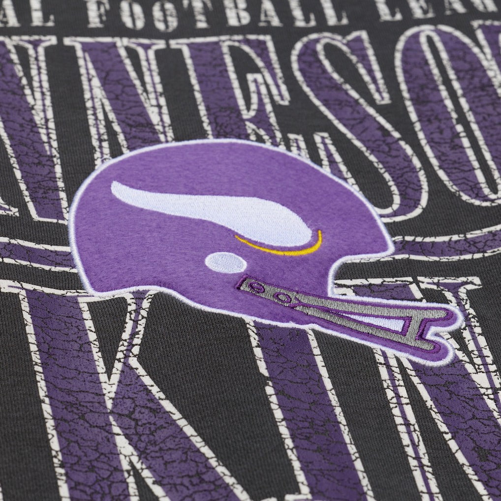 Minnesota Vikings Downtown Crew Vintage Logo Sweatshirt Black