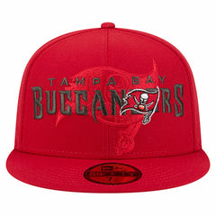 Tampa Bay Buccaneers New Era Overlap Wordmark 59FIFTY Fitted Hat Red
