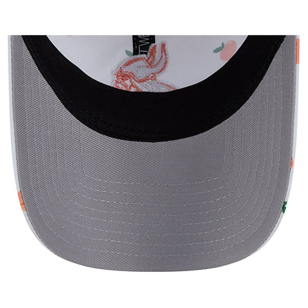 Minnesota Vikings New Era Women's Fruit Pattern 9TWENTY Adjustable Hat White