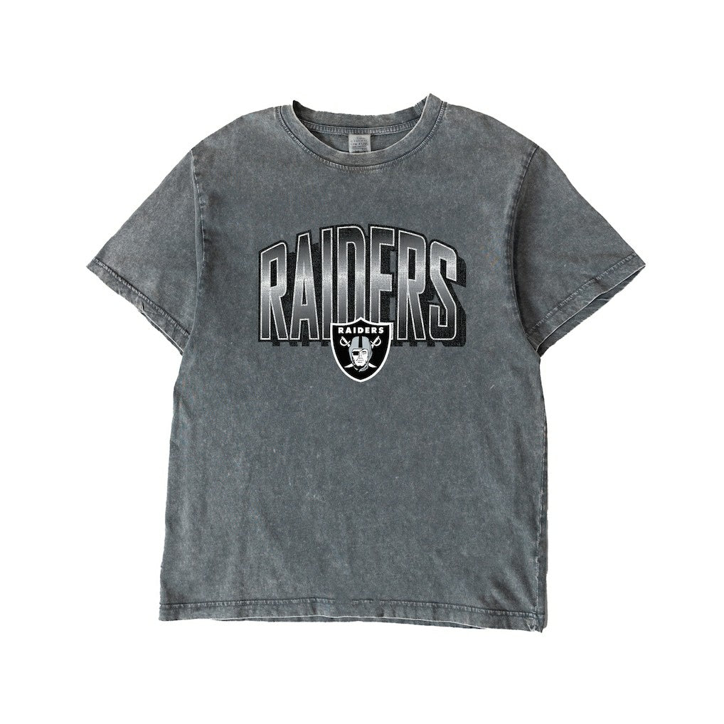 Las Vegas Raiders Gameday Couture Women's Peak Performance Oversized Snow Wash T-Shirt Gray