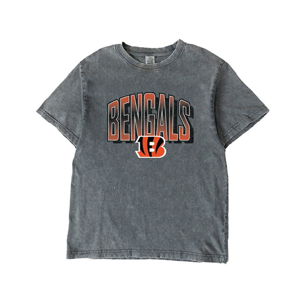 Cincinnati Bengals Gameday Couture Women's Peak Performance Oversized Snow Wash T-Shirt Gray