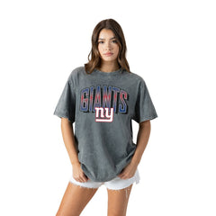 New York Giants Gameday Couture Women's Peak Performance Oversized Snow Wash T-Shirt Gray