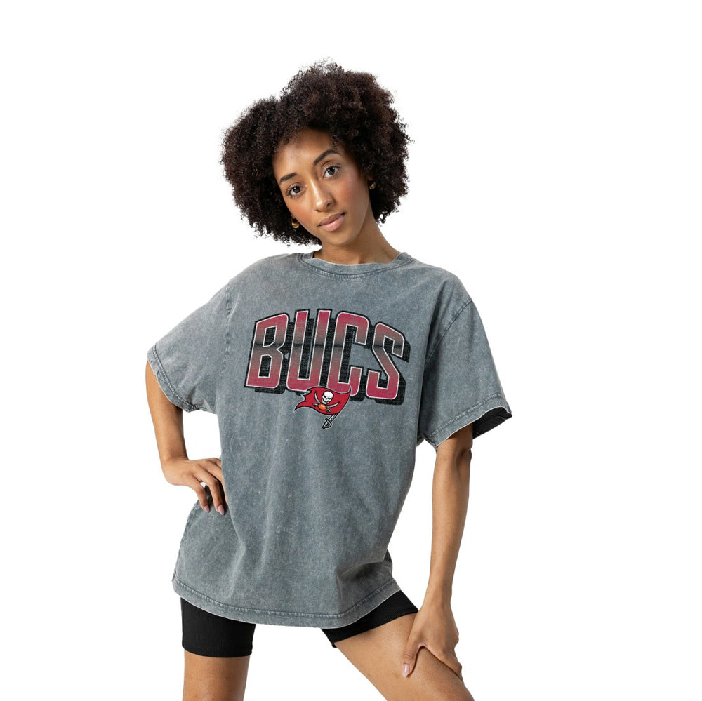 Tampa Bay Buccaneers Gameday Couture Women's Peak Performance Oversized Snow Wash T-Shirt Gray