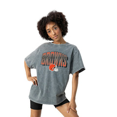 Cleveland Browns Gameday Couture Women's Peak Performance Oversized Snow Wash T-Shirt Gray