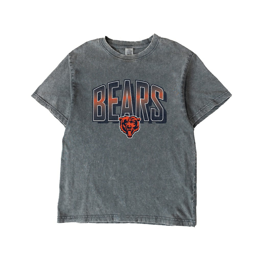 Chicago Bears Gameday Couture Women's Peak Performance Oversized Snow Wash T-Shirt Gray