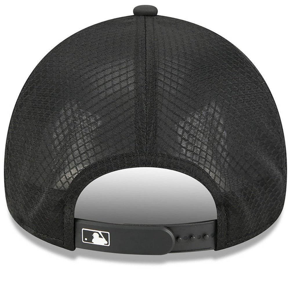 San Francisco Giants New Era 2026 Batting Practice Alternate Apex 9FORTY Adjustable Hat - Black Hats