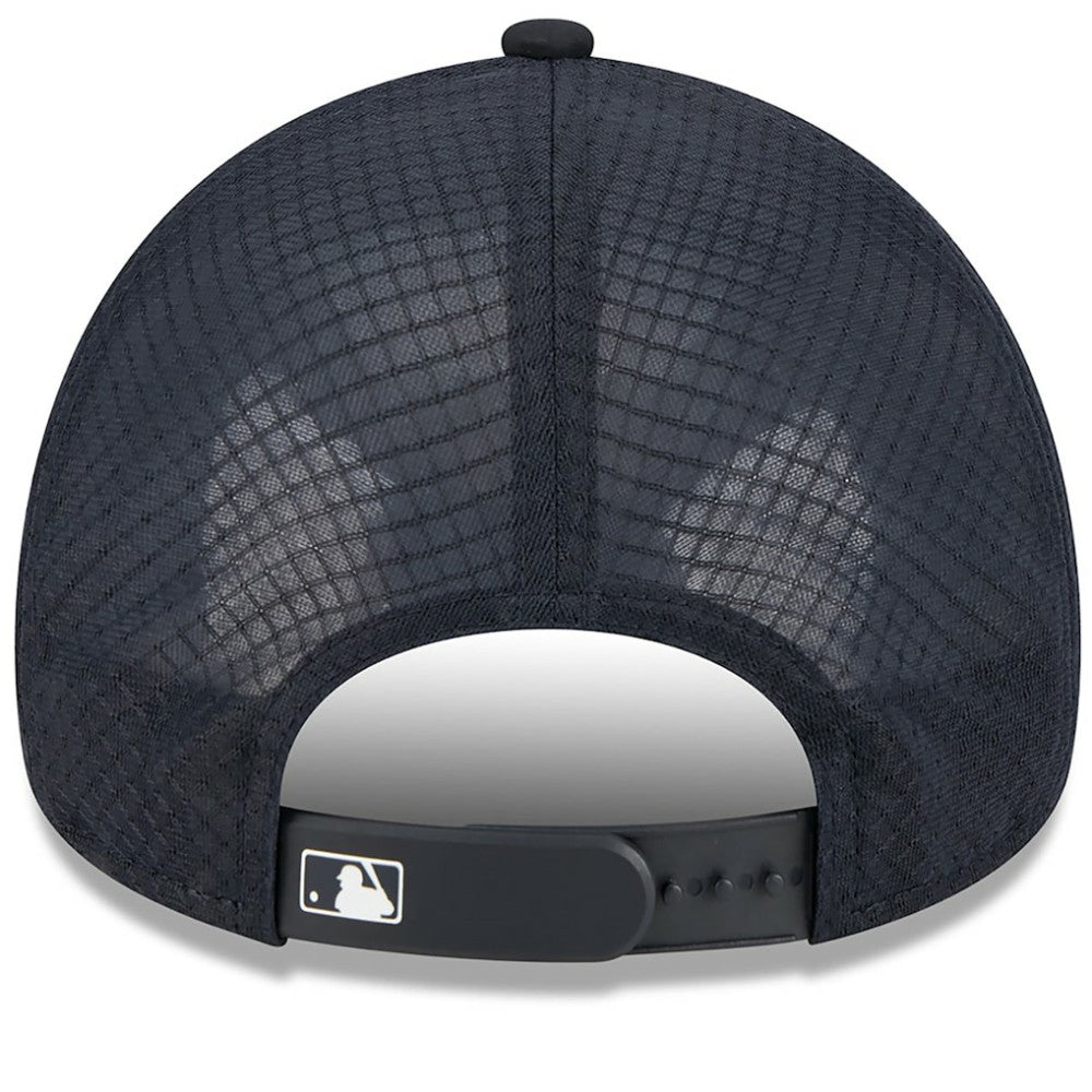 New York Yankees New Era 2026 Batting Practice Alternate Apex 9FORTY Adjustable Hat - Navy Hats