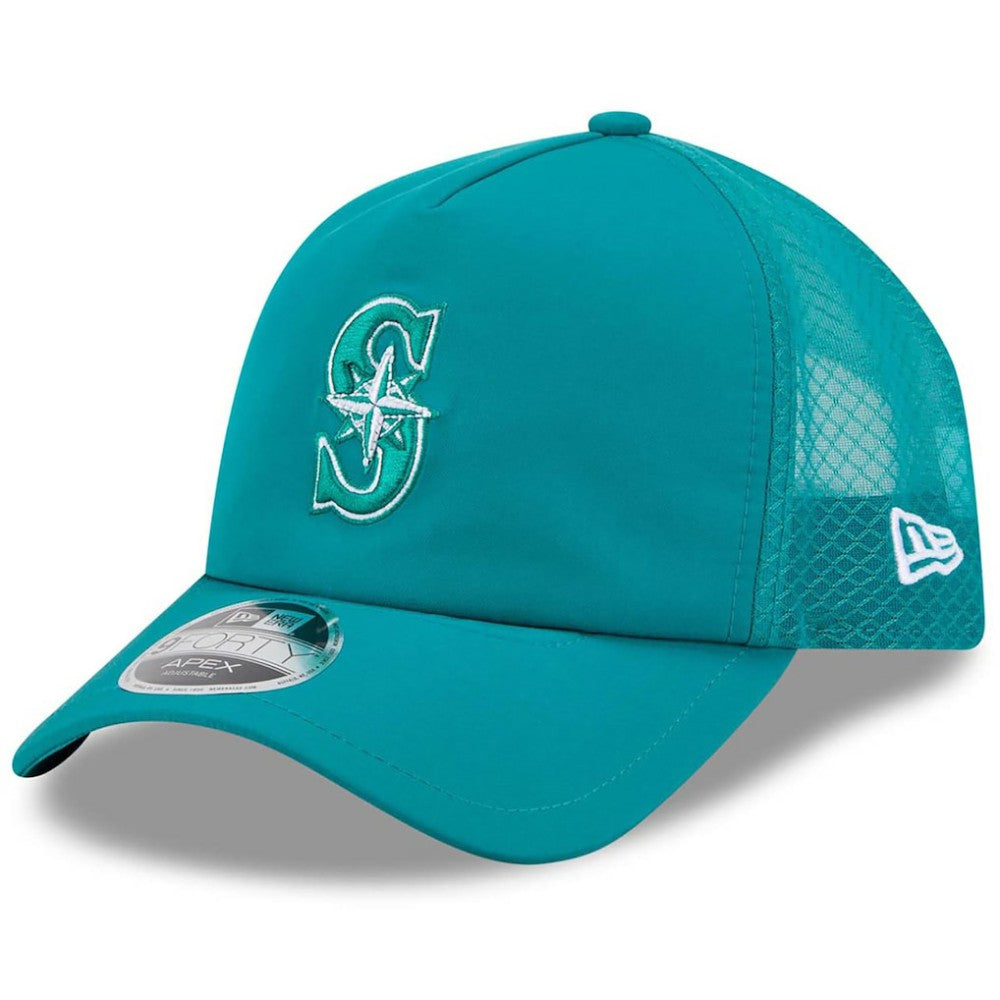 Seattle Mariners New Era 2026 Batting Practice Apex 9FORTY Adjustable Trucker Hat - Teal Hats