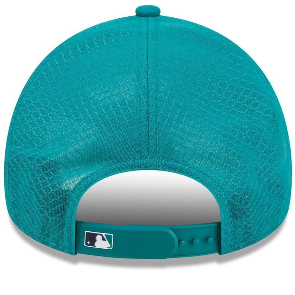 Seattle Mariners New Era 2026 Batting Practice Apex 9FORTY Adjustable Trucker Hat - Teal Hats