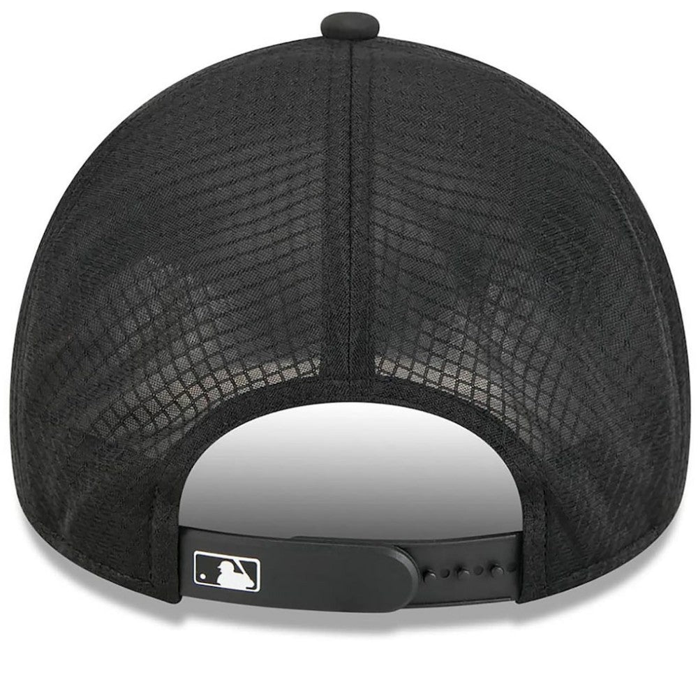 Cincinnati Reds New Era 2026 Batting Practice Apex 9FORTY Adjustable Trucker Hat - Black Hats