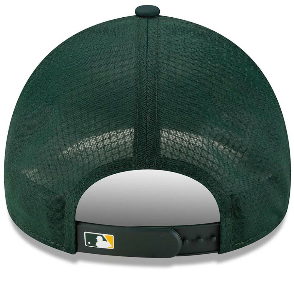 Athletics New Era 2026 Batting Practice Apex 9FORTY Adjustable Trucker Hat - Green Hats