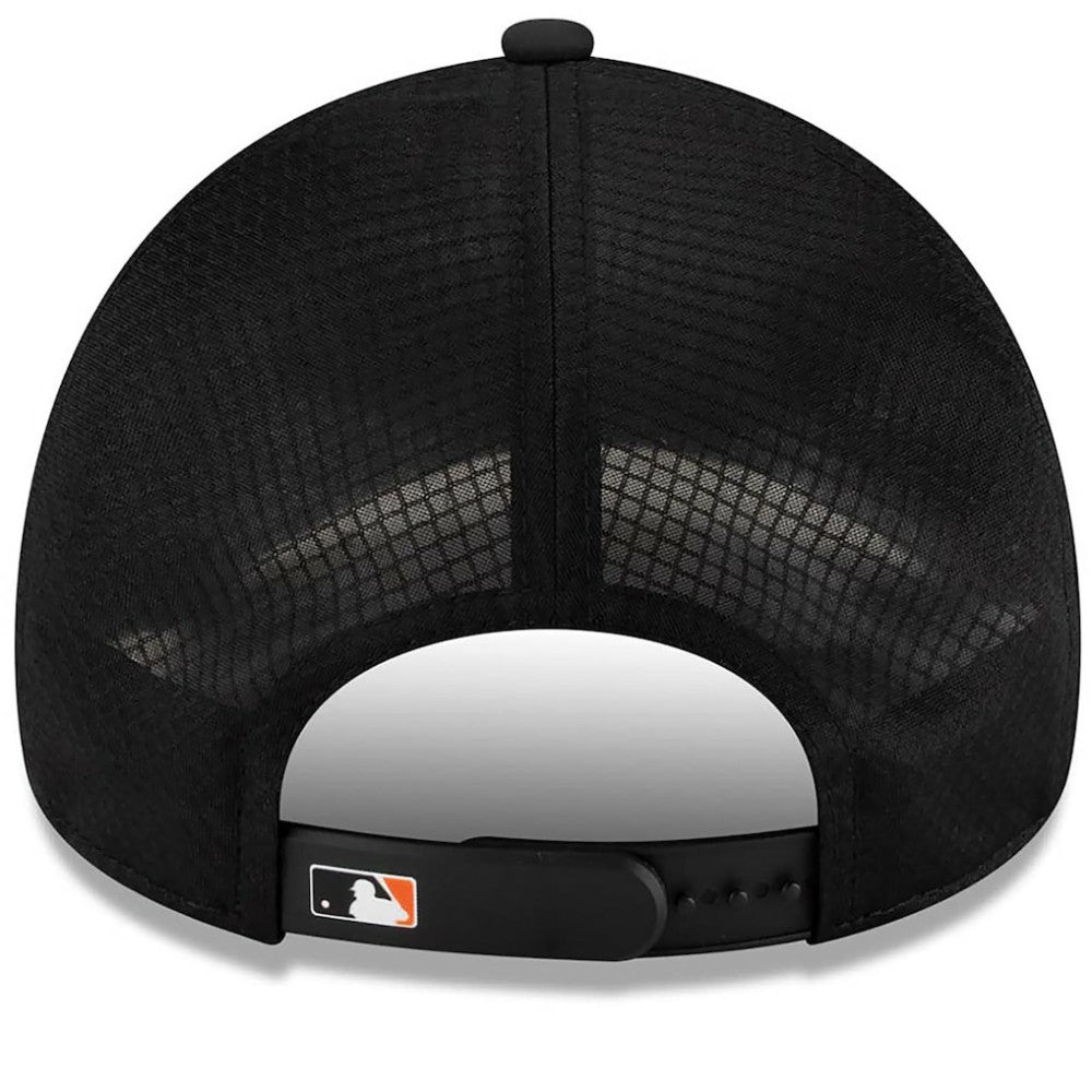 San Francisco Giants New Era 2026 Batting Practice Apex 9FORTY Adjustable Trucker Hat - Black Hats