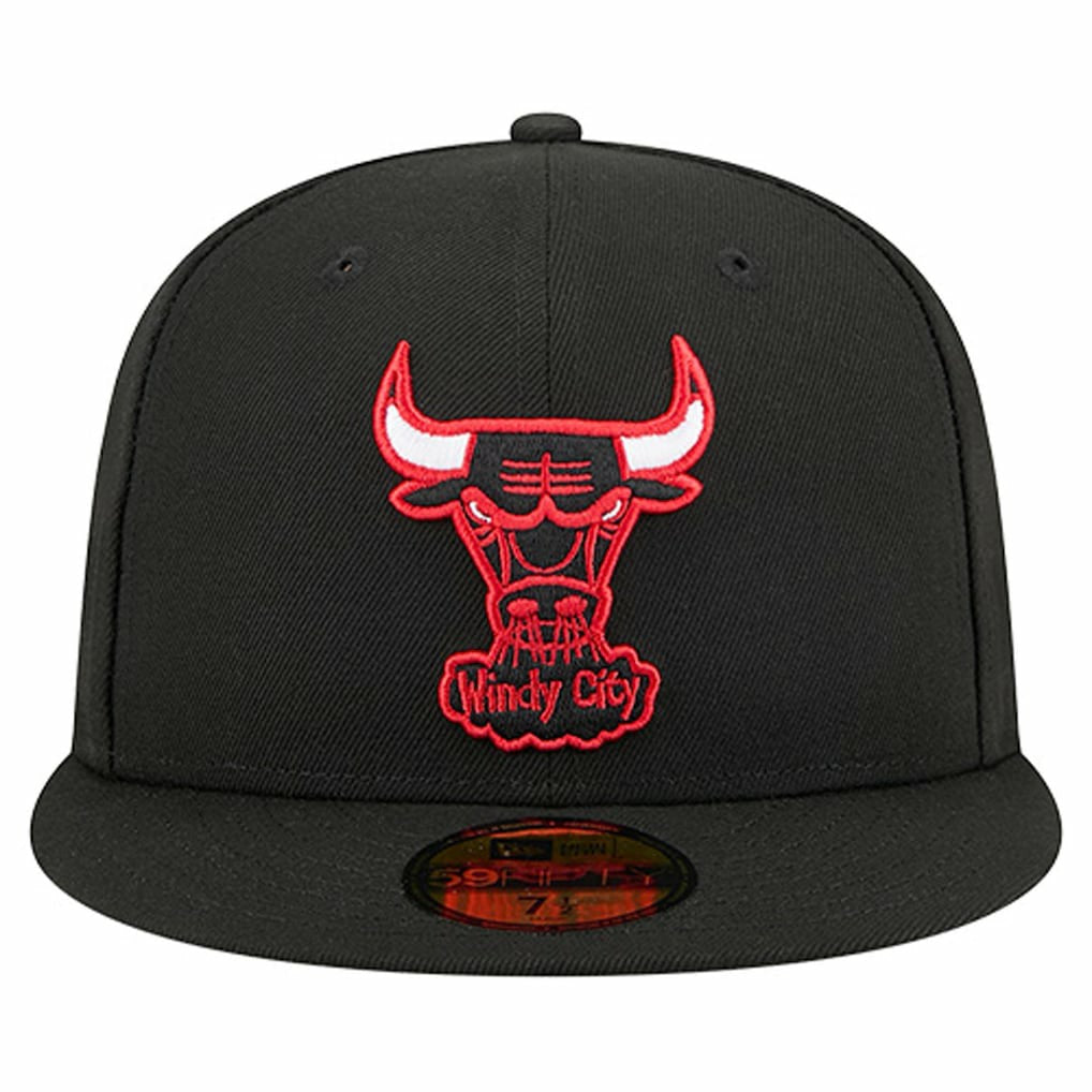 Chicago Bulls Core Logo 59FIFTY Fitted Hat Black