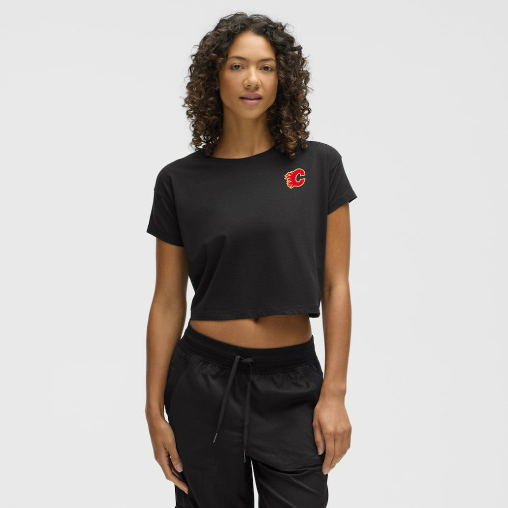 NHL Calgary Flames lululemon Women's Cates T-Shirt - Black