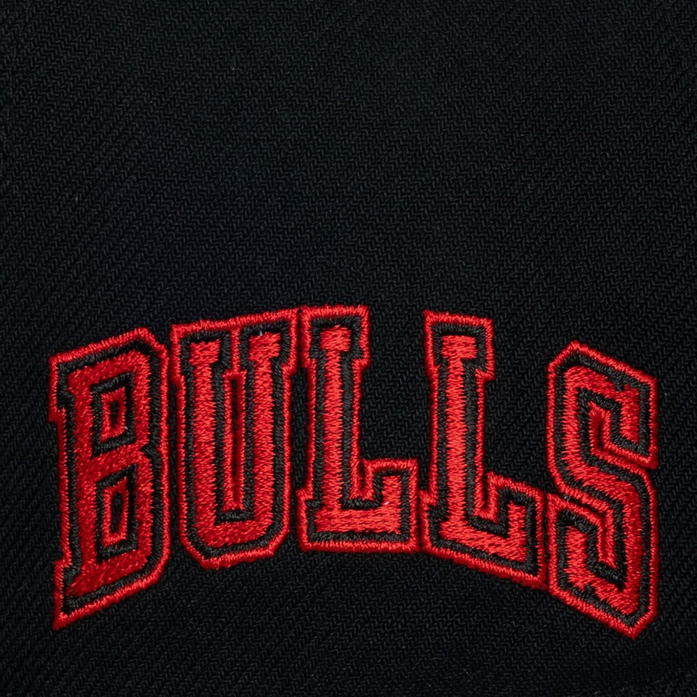 Chicago Bulls Hardwood Classics Legendary Away Pro-Pinch Adjustable Hat Black