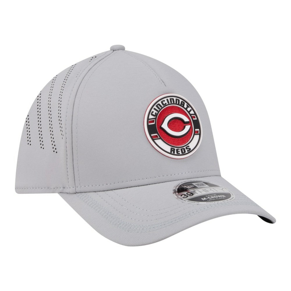 Cincinnati Reds New Era Patch 39THIRTY A-Frame M-Crown Perforated Flex Hat - Gray Hats