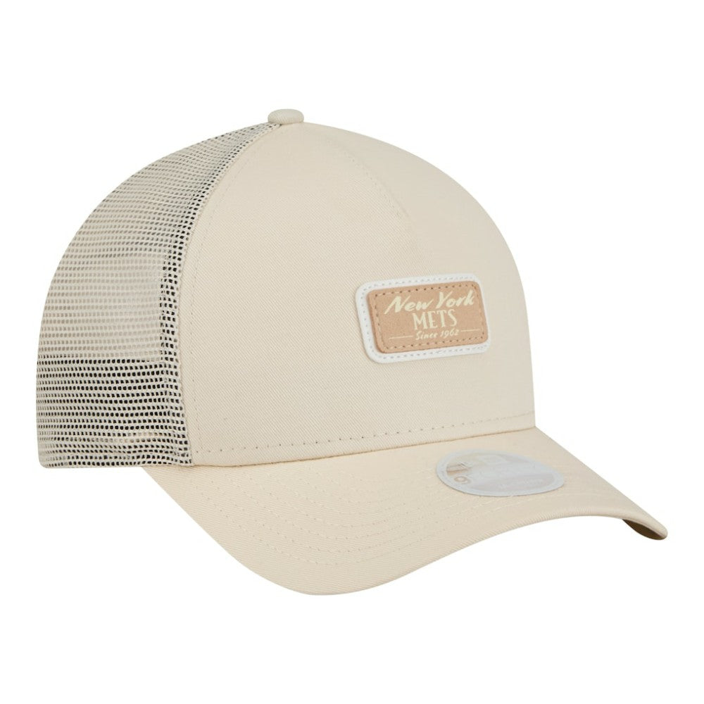 New York Mets New Era Women's Tonal Patch 9FORTY M-Crown A-Frame Trucker Adjustable Hat - Light Beige Hats