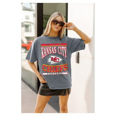 Kansas City Chiefs Gameday Couture Women's Oversized Classic Grind Washed T-Shirt Gray