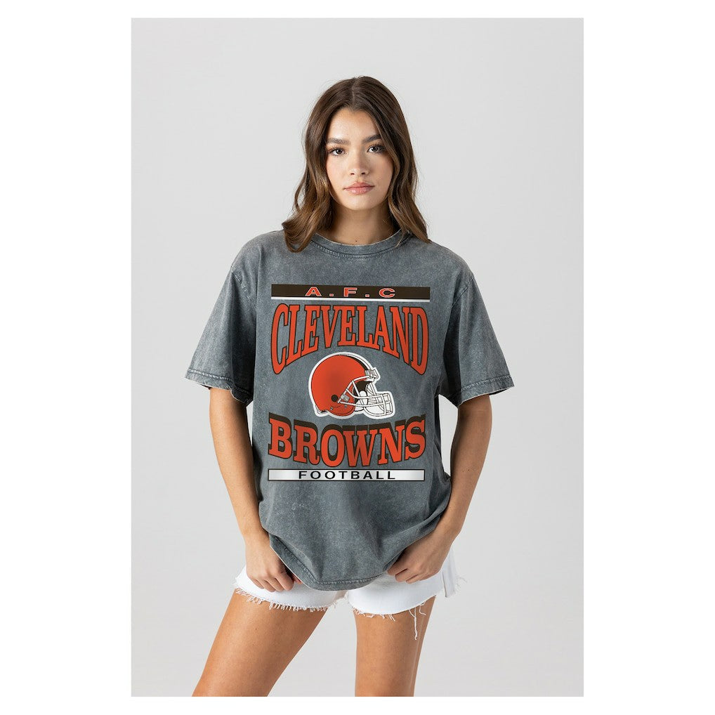 Cleveland Browns Gameday Couture Women's Oversized Classic Grind Washed T-Shirt Gray
