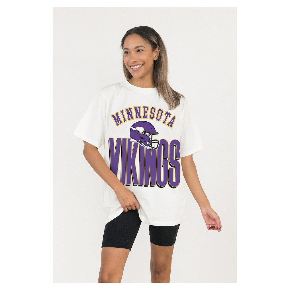 Minnesota Vikings Gameday Couture Women's Oversized Classic Fierce Focus T-Shirt White