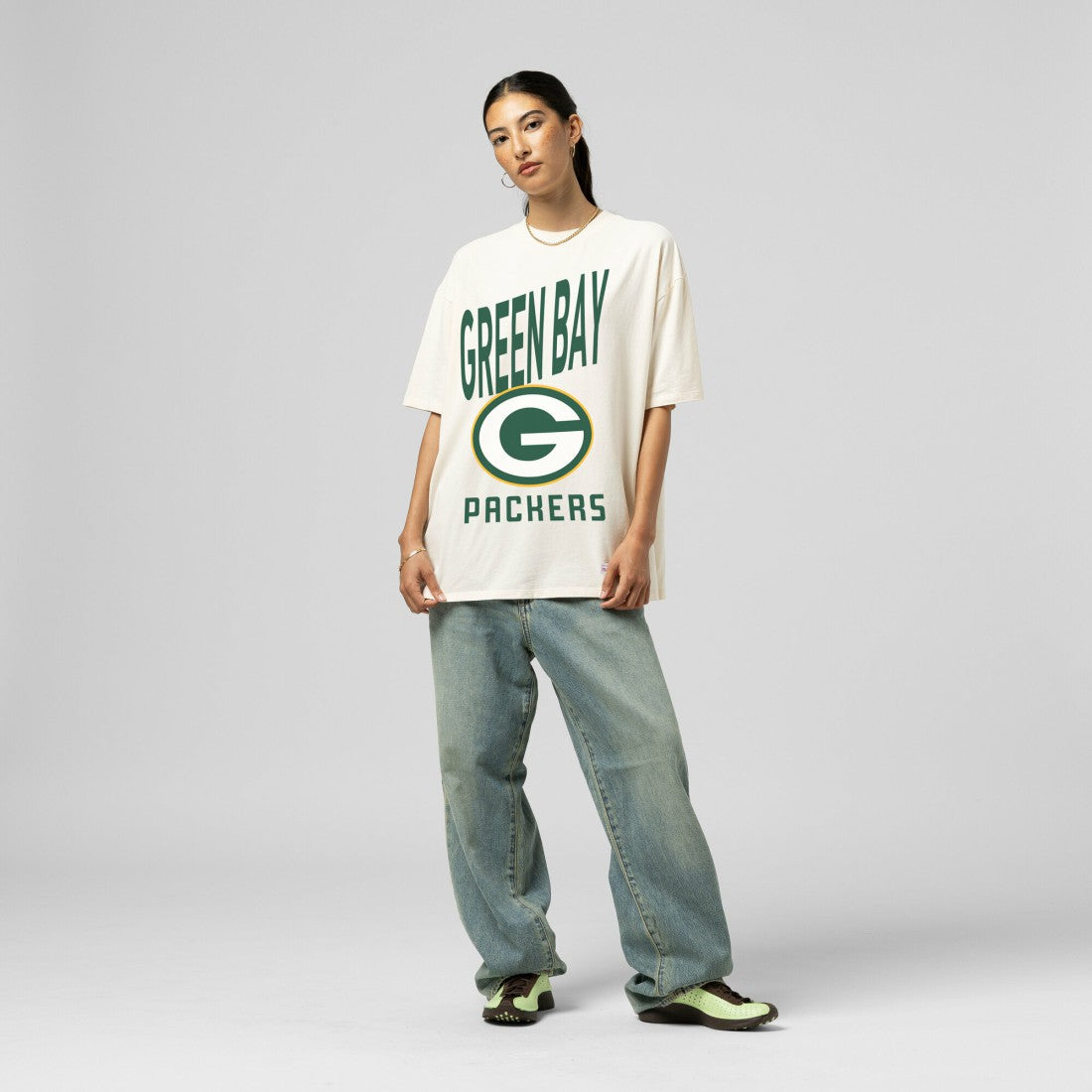 Green Bay Packers Women's Logo Rise Boyfriend T-Shirt Cream