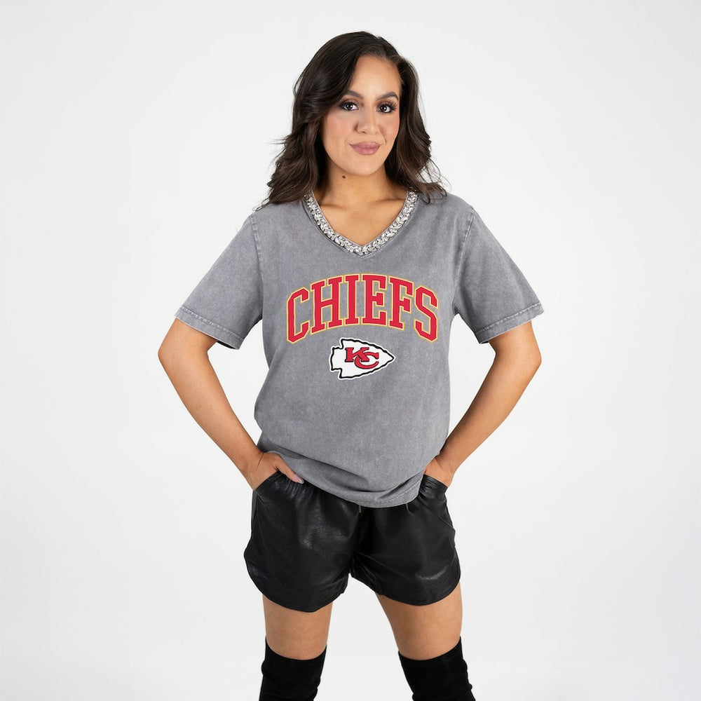 Kansas City Chiefs Gameday Couture Women's Relaxed Iconic Edge Rhinestone V-Neck T-Shirt Gray