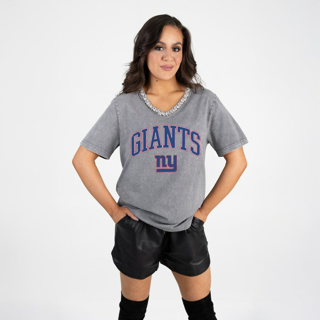 New York Giants Gameday Couture Women's Relaxed Iconic Edge Rhinestone V-Neck T-Shirt Gray