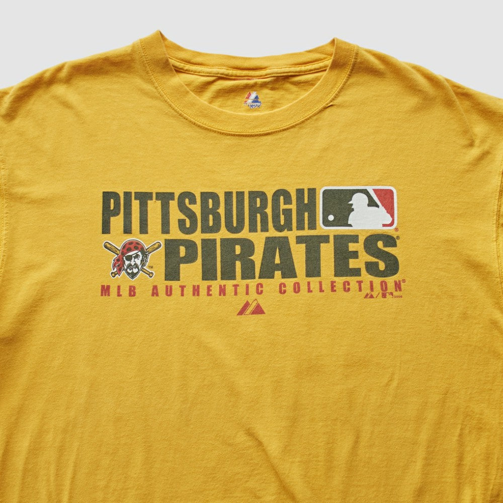 Pittsburgh Pirates Majestic 2008 T-Shirt - Yellow - L by Fanatics Real Vintage T-shirts