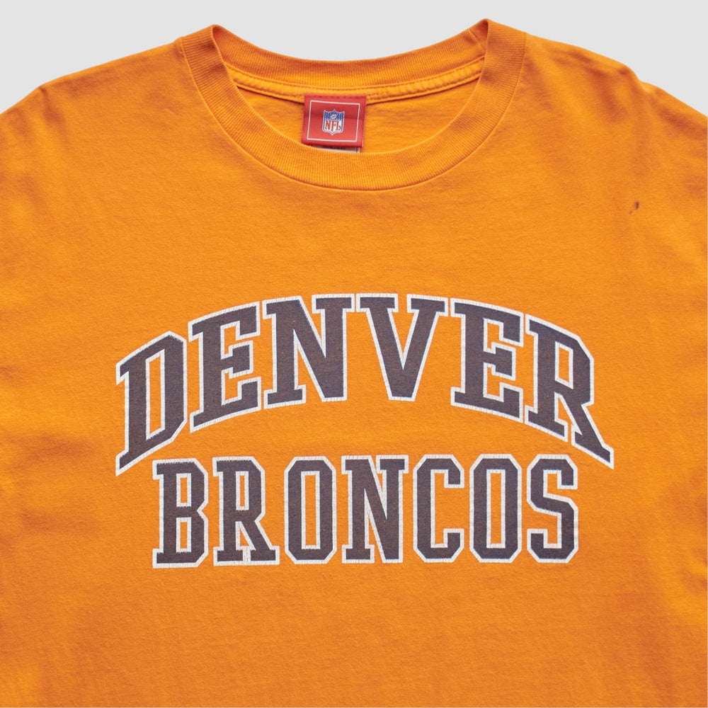 Denver Broncos NFL 2000s T-Shirt Orange Vintage