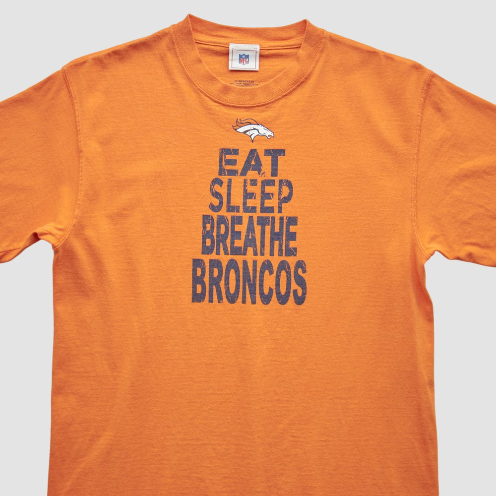 Denver Broncos NFL 2000s T-Shirt Orange Vintage