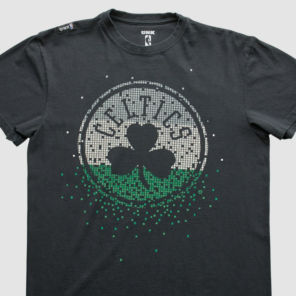 Boston Celtics UNK 2010s T-Shirt Black Vintage