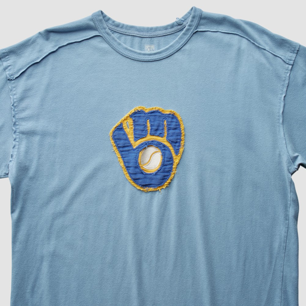 Milwaukee Brewers 2000s T-Shirt - Light Blue - XL by Fanatics Real Vintage T-shirts