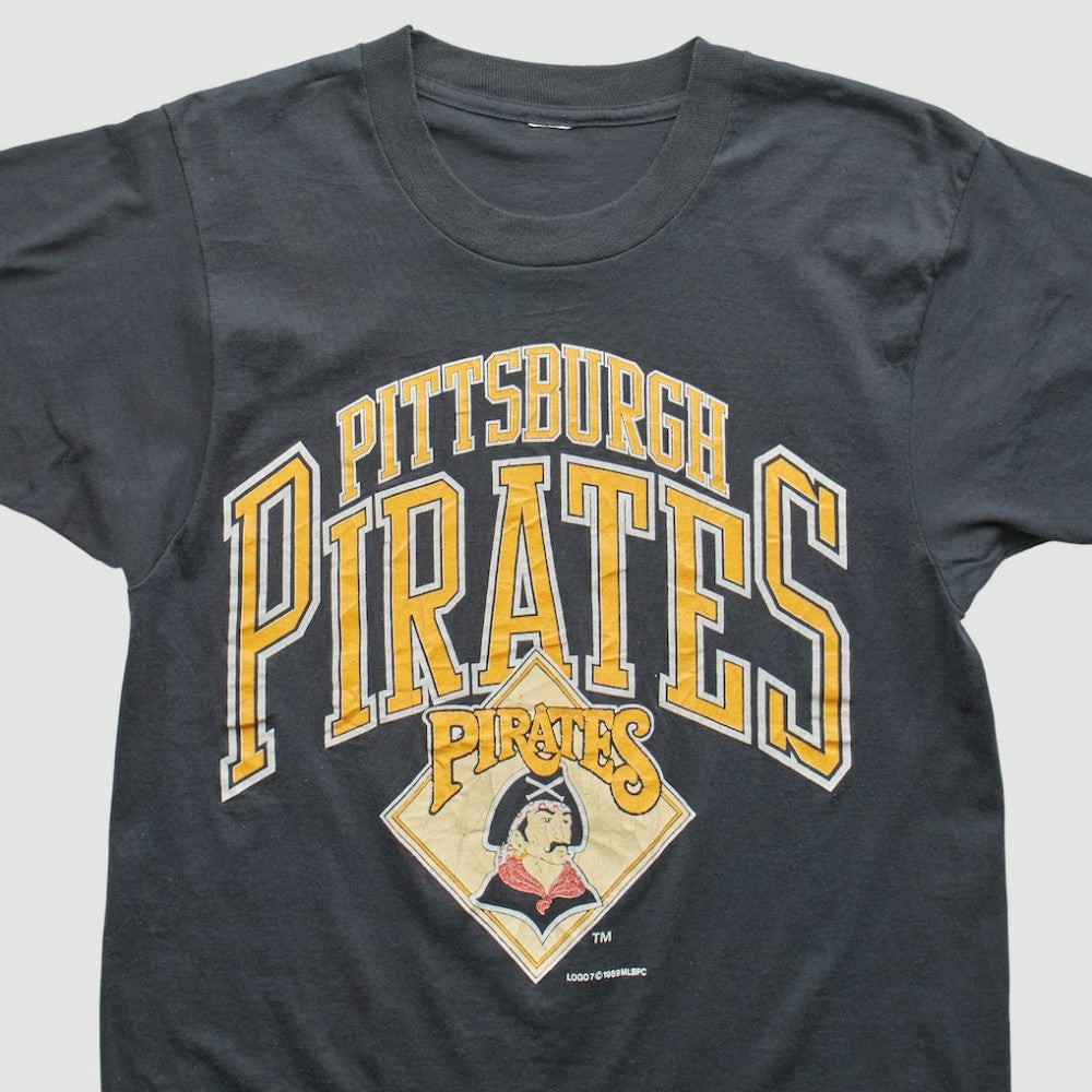 Pittsburgh Pirates Logo 7 1989 T-Shirt - Black - XS by Fanatics Real Vintage T-shirts