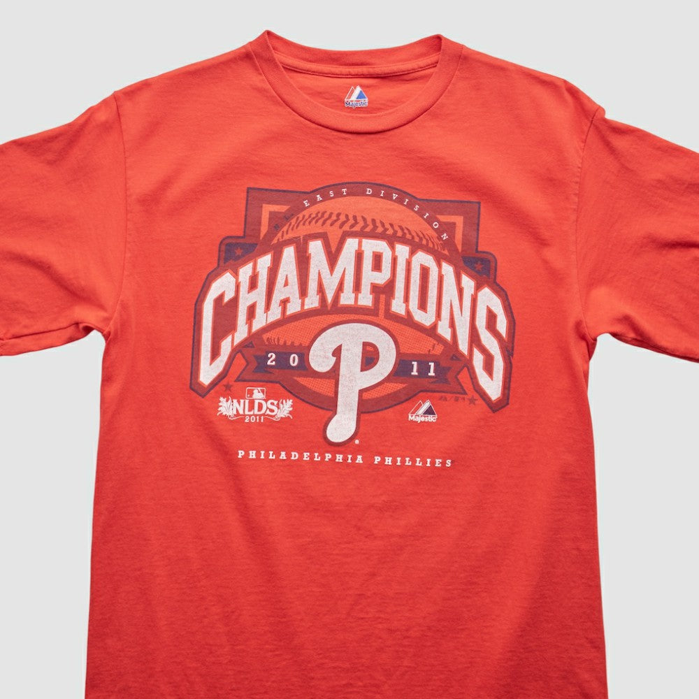 Philadelphia Phillies Majestic 2011 T-Shirt - Red - M by Fanatics Real Vintage T-shirts