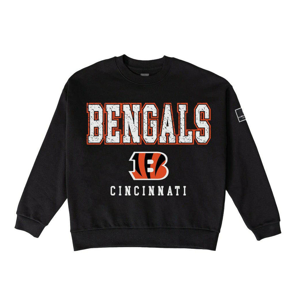 Cincinnati Bengals Gameday Couture Women's Oversized Level Up Black Label Premium Fleece Sweatshirt Black