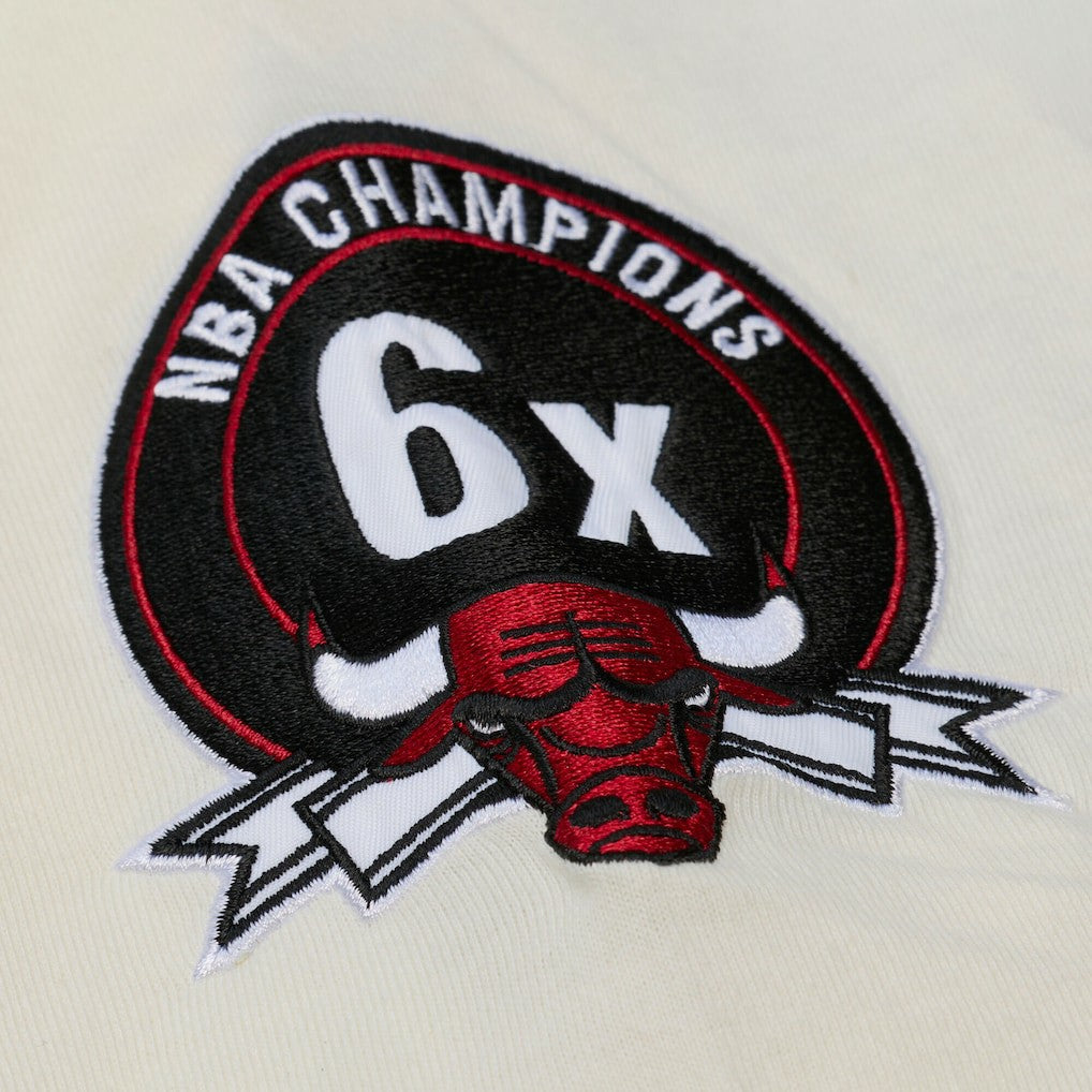 Chicago Bulls Hardwood Classics Chainstitch Premium T-Shirt Cream