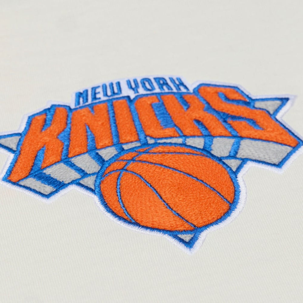 New York Knicks Hardwood Classics Chainstitch Premium T-Shirt Cream