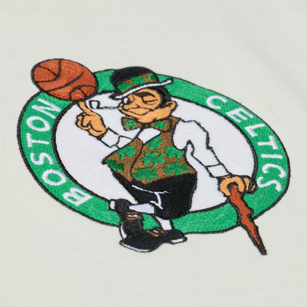 Boston Celtics Hardwood Classics Chainstitch Premium T-Shirt Cream