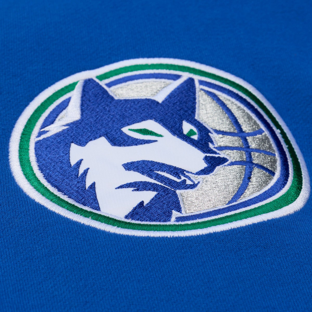 Minnesota Timberwolves Throw It Back Quilted Fleece Quarter-Zip Hoodie Royal