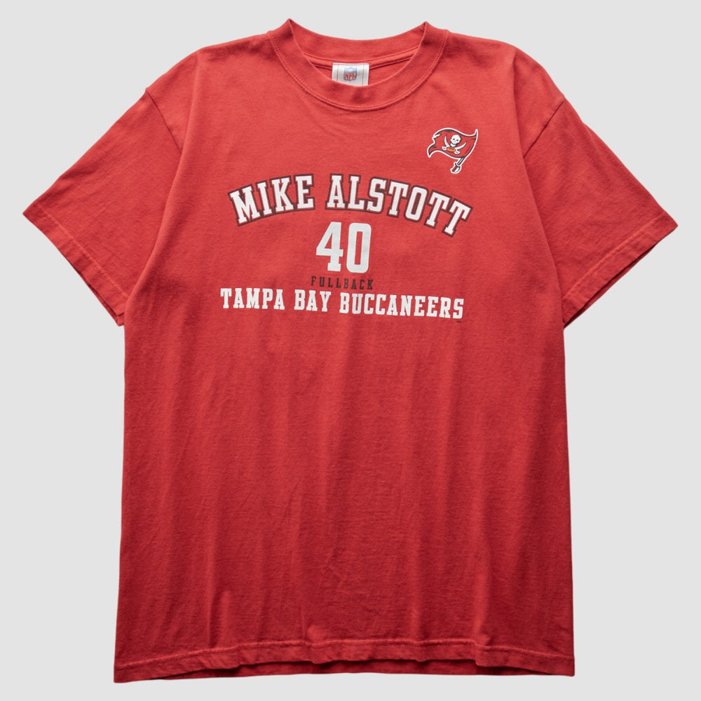 Tampa Bay Buccaneers NFL 2000s T-Shirt Red Vintage