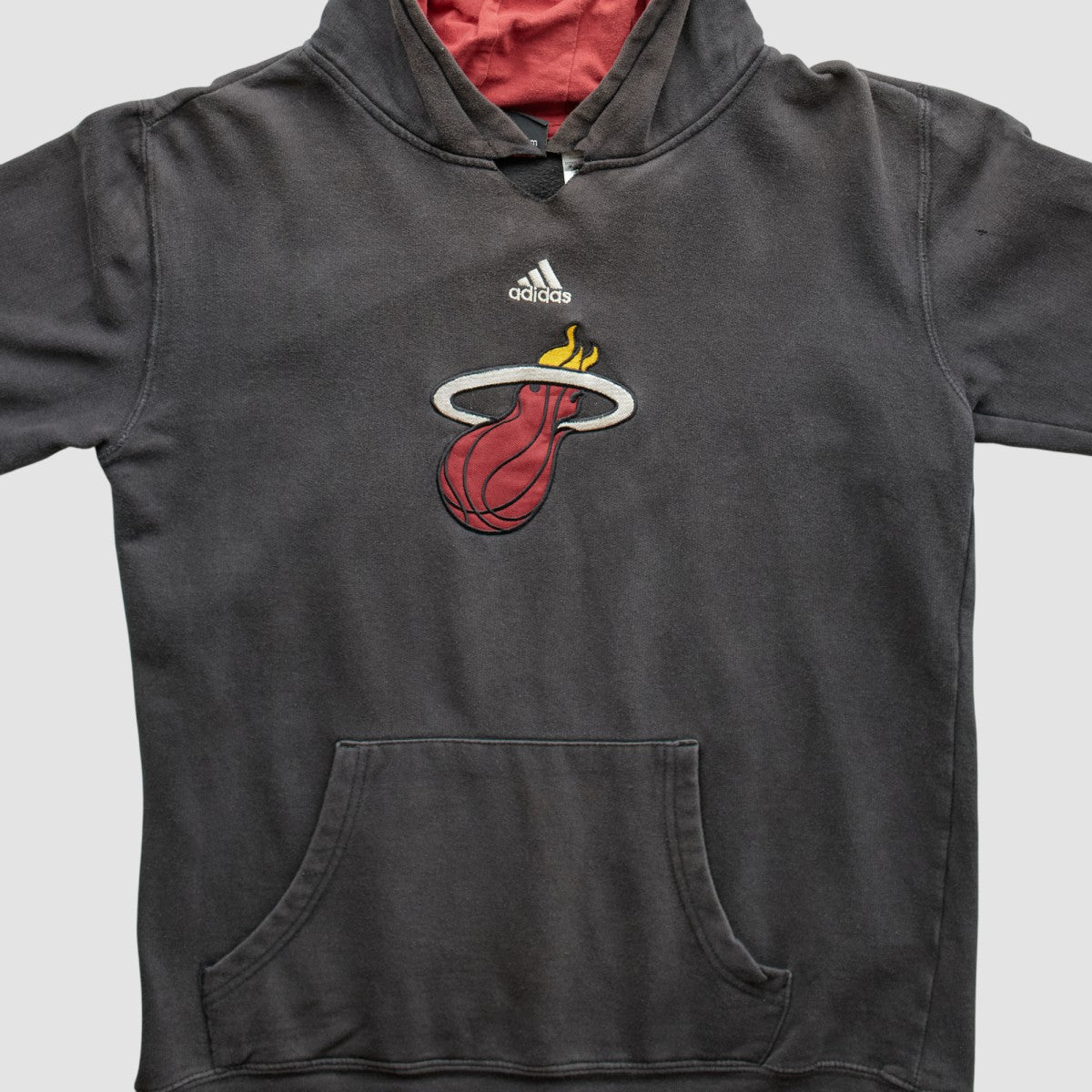 Miami Heat 2000s Pullover Sweatshirt Charcoal Vintage