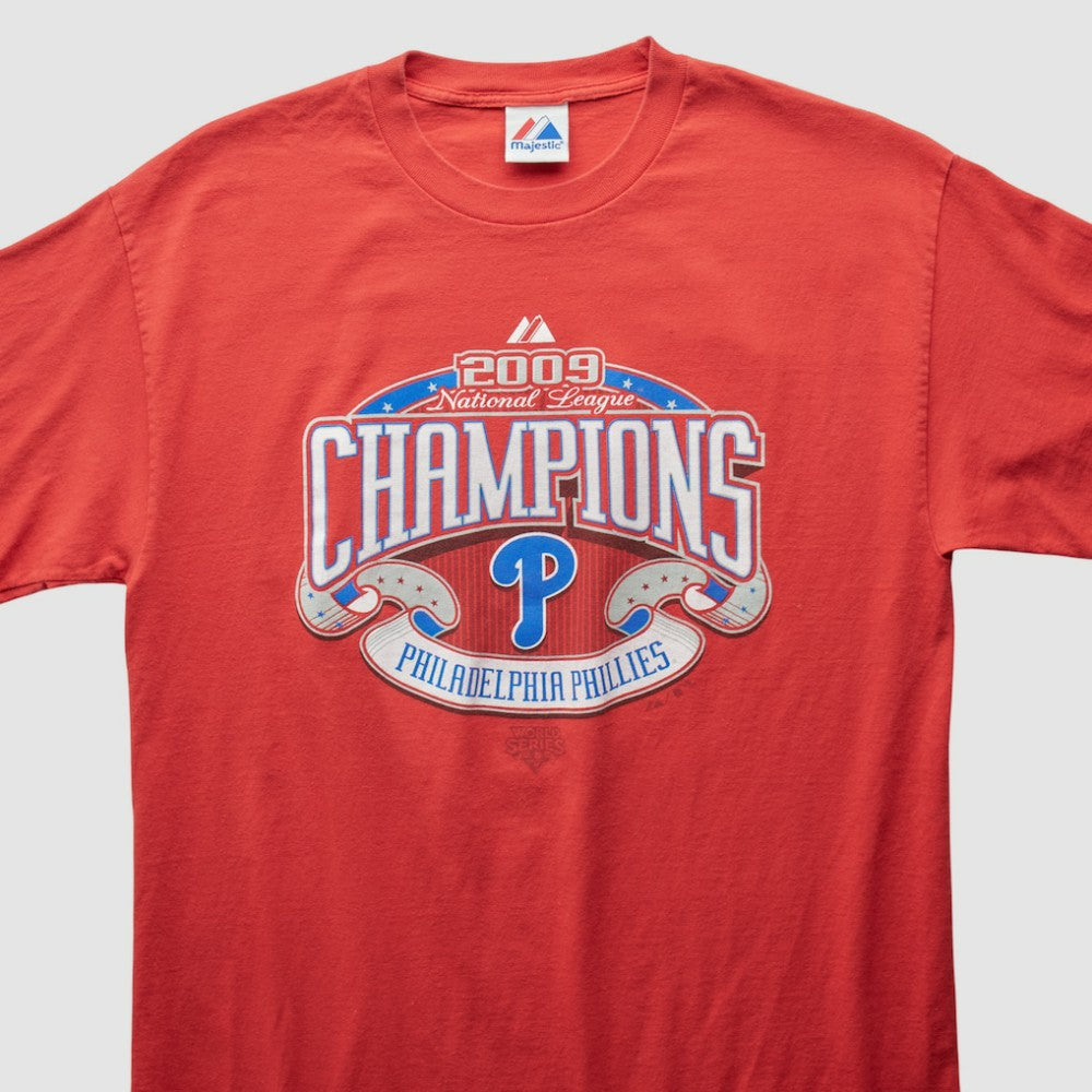 Philadelphia Phillies Majestic 2009 T-Shirt - Red - M by Fanatics Real Vintage T-shirts