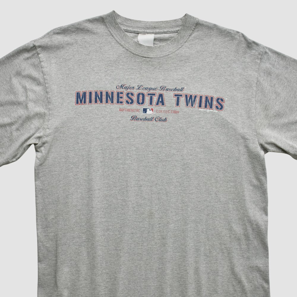 Minnesota Twins Majestic 2002 T-Shirt - Heather Gray - M by Fanatics Real Vintage T-shirts