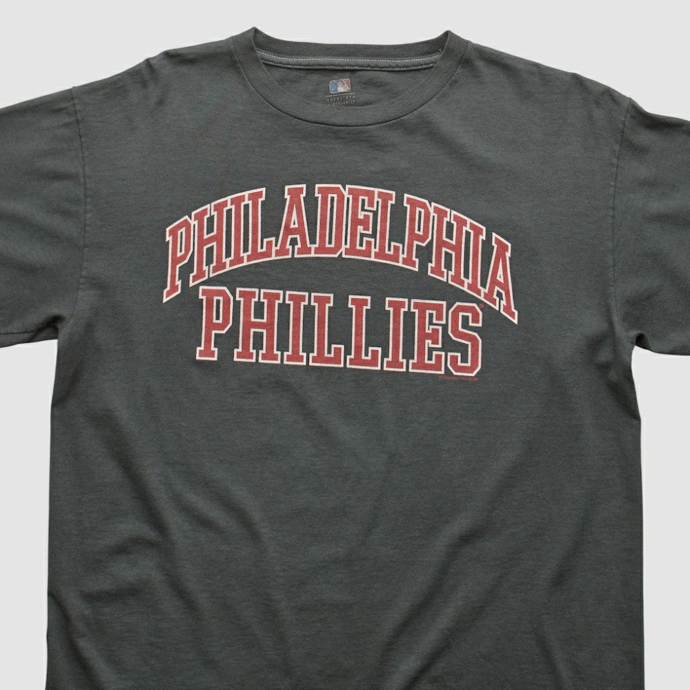 Philadelphia Phillies 2000s T-shirt - Charcoal - M by Fanatics Real Vintage T-shirts